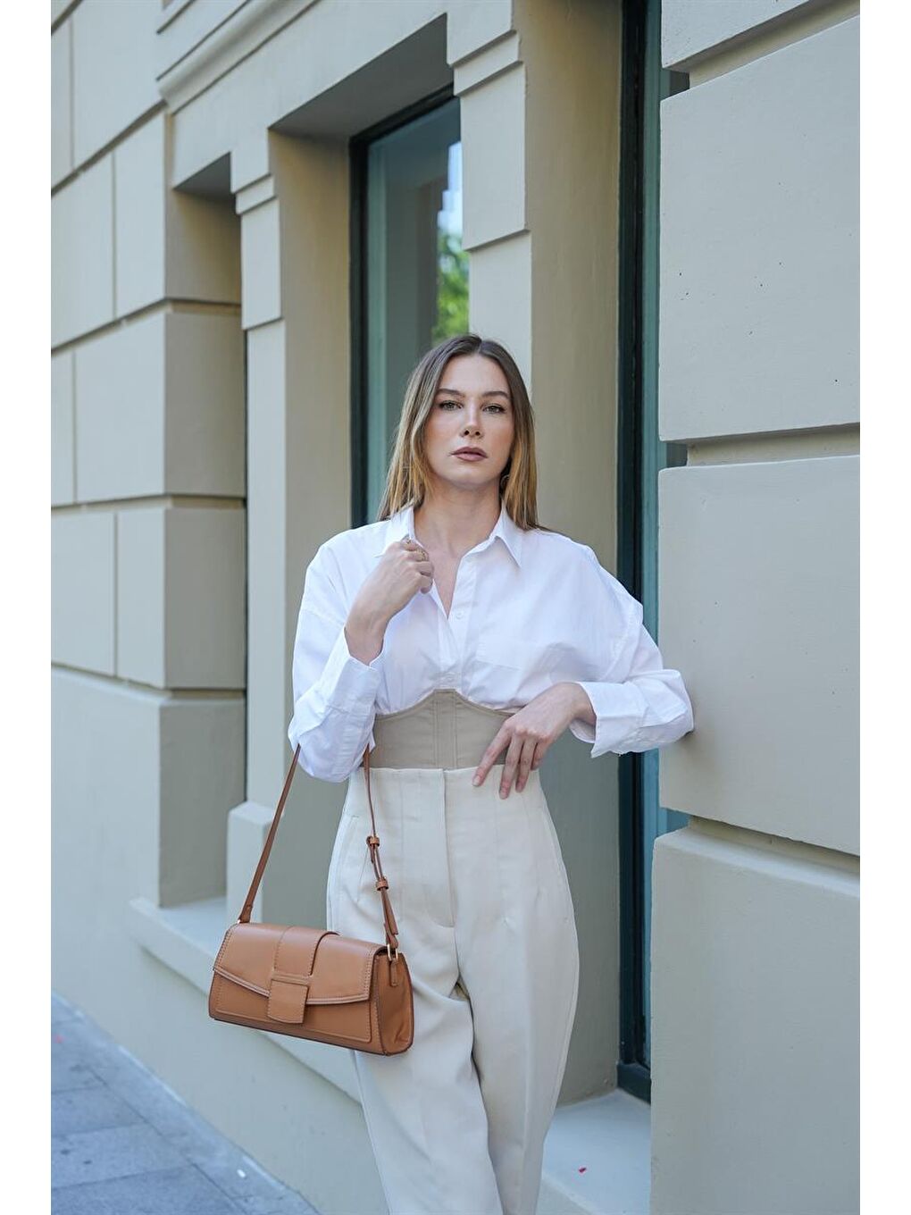 Bej Diana Kapaklı Dikdörtgen Kadın Çanta - Karamel-3