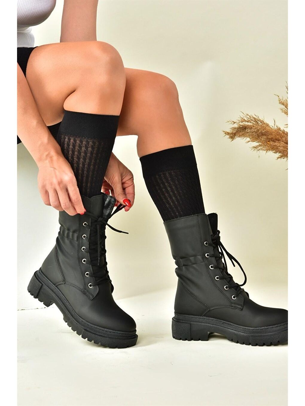 N9733889 Siyah Kadın Bot-2