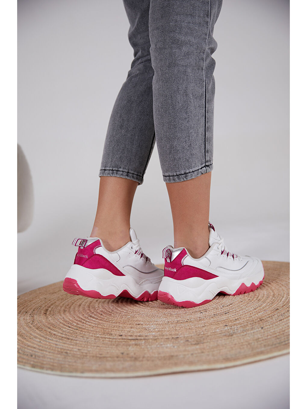 Kadın Beyaz Fuşya Spor Ayakkabı Tb7040-3