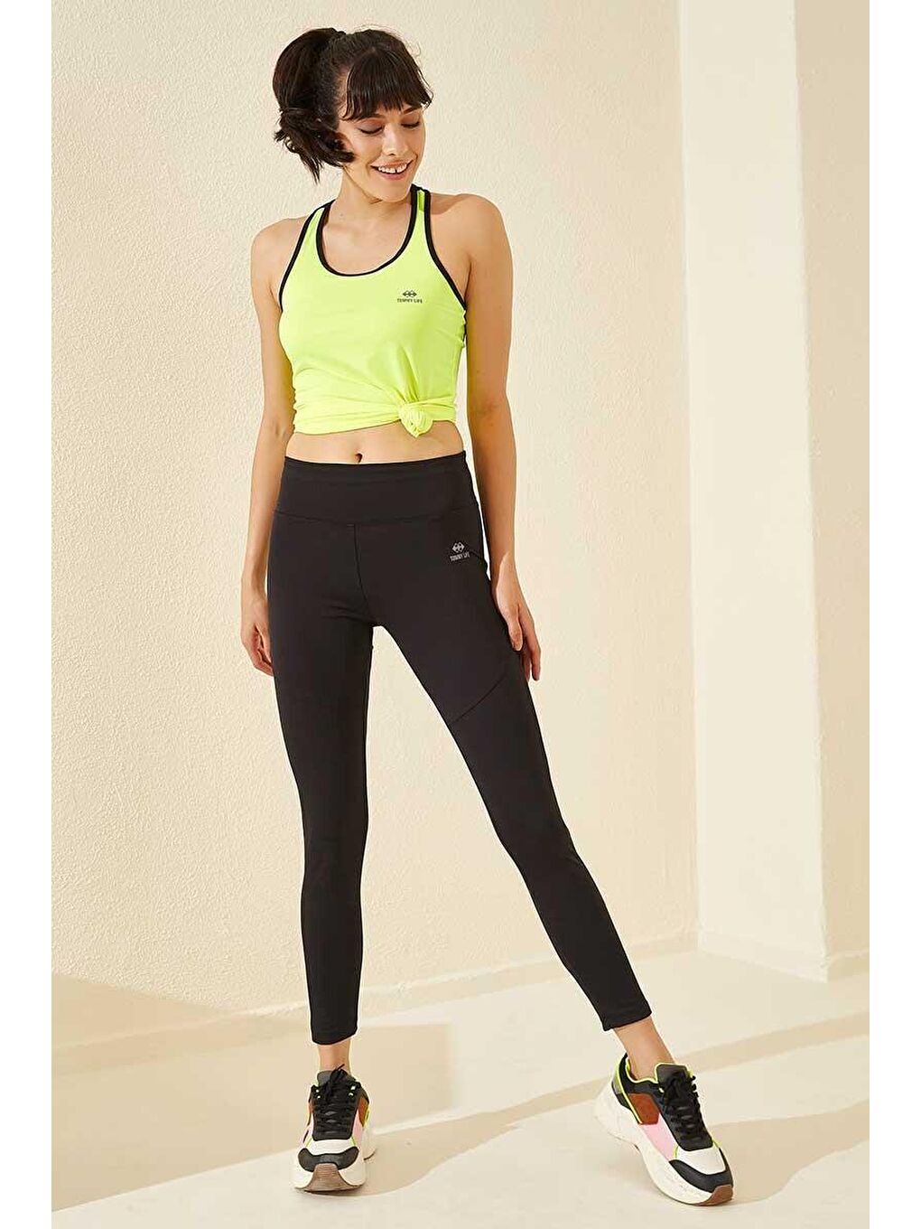 Siyah Yüksek Bel Toparlayıcı Şerit Detaylı Slim Fit Dar Paça Kadın Tayt - 94542-2