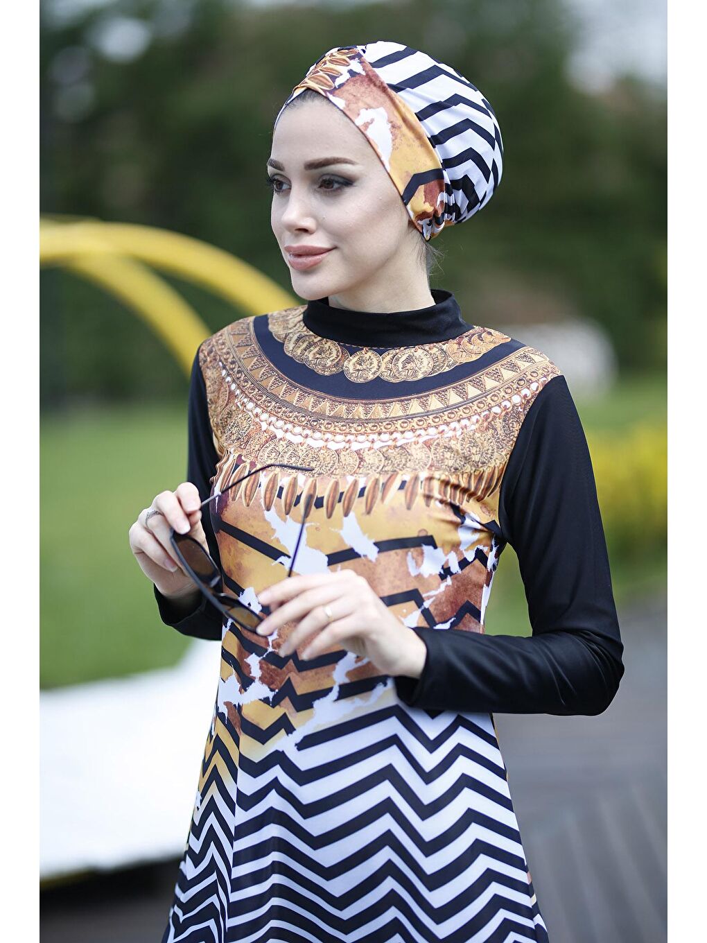 Siyah Tasarım Tam Kapalı Tesettür Mayo ANTİK-2