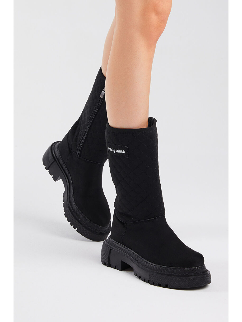 Kadın Siyah Süet Kapitone Desenli Rahat Kalıp Uzun Bot-3