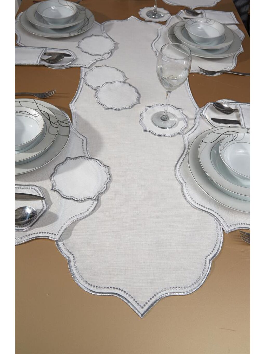 Gri Damla Keten Nakışlı Amerikan Servis Takımı 19 Parça Silver-1