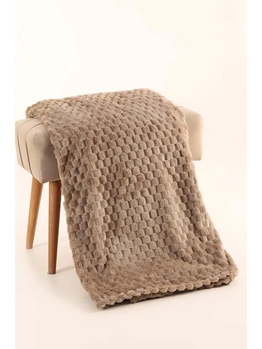 Çeyiz Diyarı Kahverengi Mira Pelüş Koltuk Örtüsü 180x220 Cm Kahve