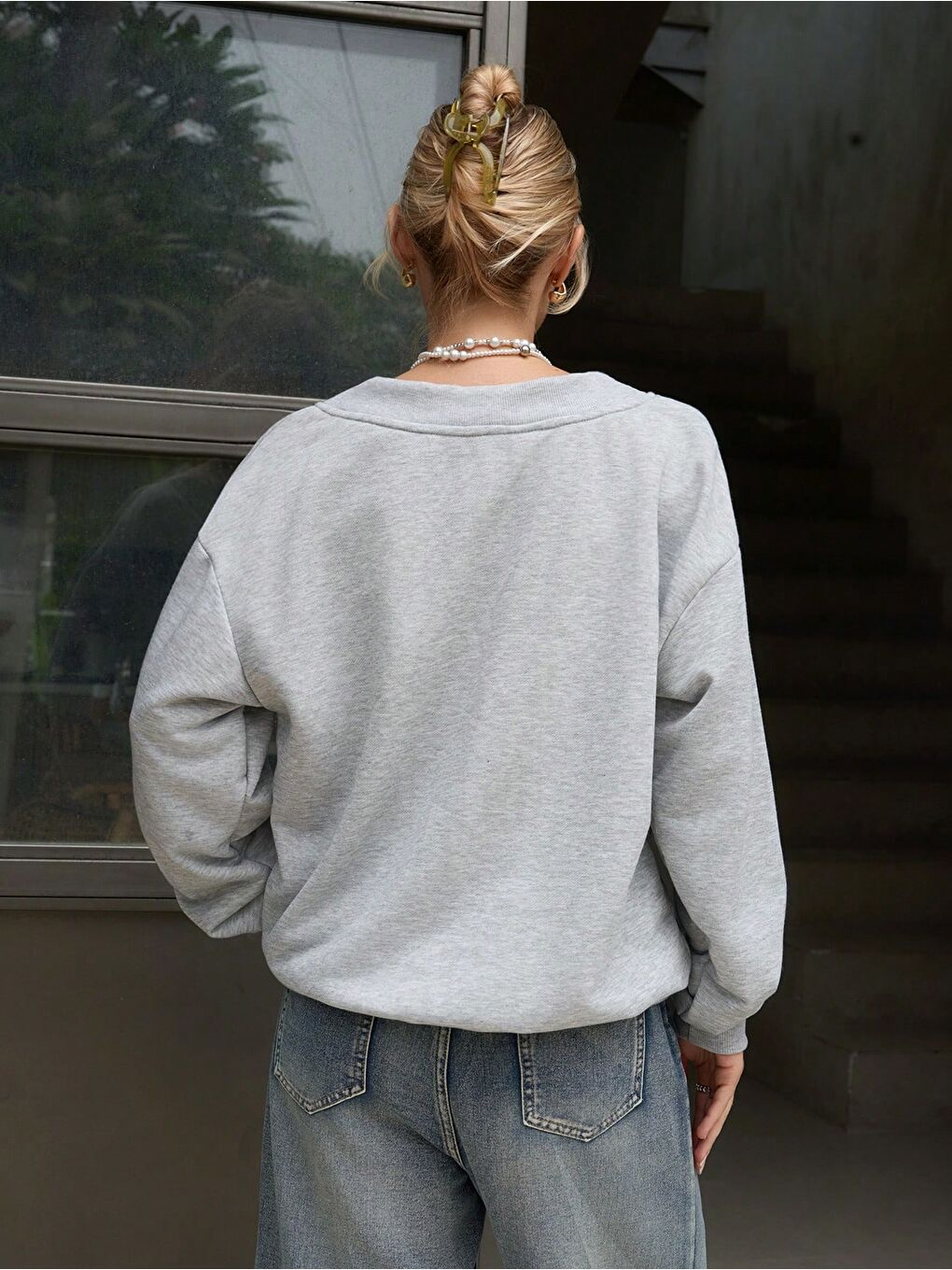 Kadın 3 Iplik Gri Cavalry Baskılı V Yaka Oversize Sweatshirt-1