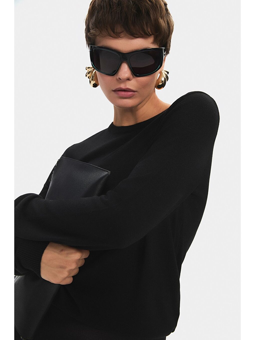 Siyah Kadın Exclusive Viskoz Karışımlı Normal Kalıp Bisiklet Yaka Triko Kazak