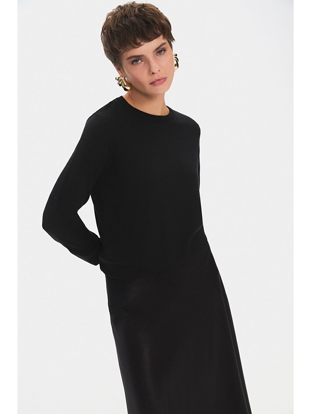 Siyah Kadın Exclusive Viskoz Karışımlı Normal Kalıp Bisiklet Yaka Triko Kazak-2