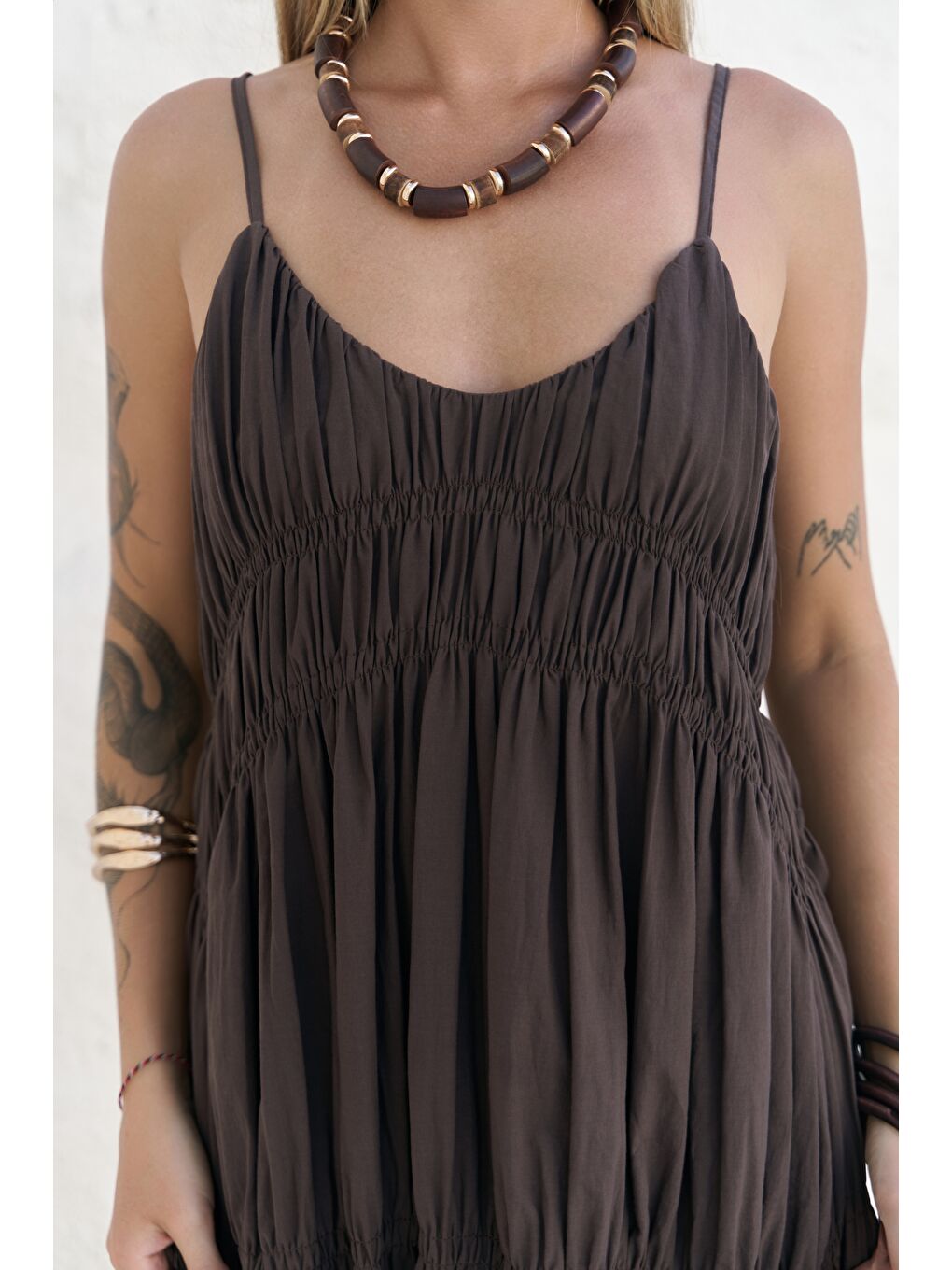 Kahverengi Dozza Askılı Kahve Uzun Elbise-6