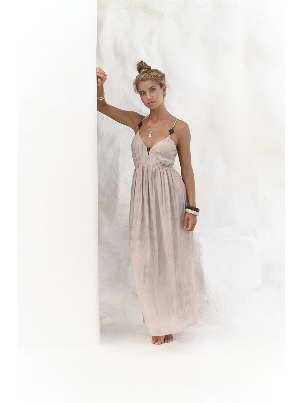 Bej Aden Boncuk Detay Vizon Elbise