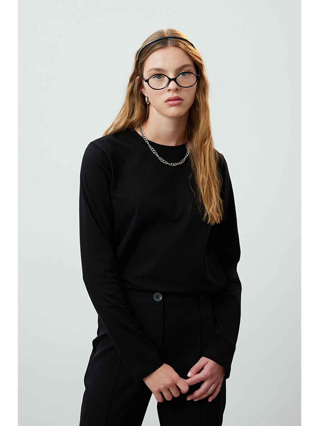 Siyah Uzun Kol Fit Pamuklu Sweatshırt