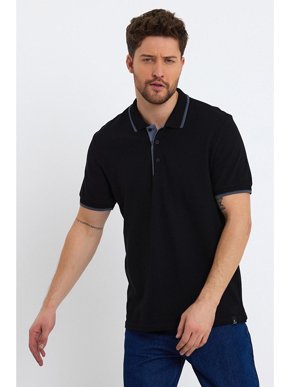 Siyah Erkek Polo Yaka Tişört Kol ve Yaka Çizgil-1