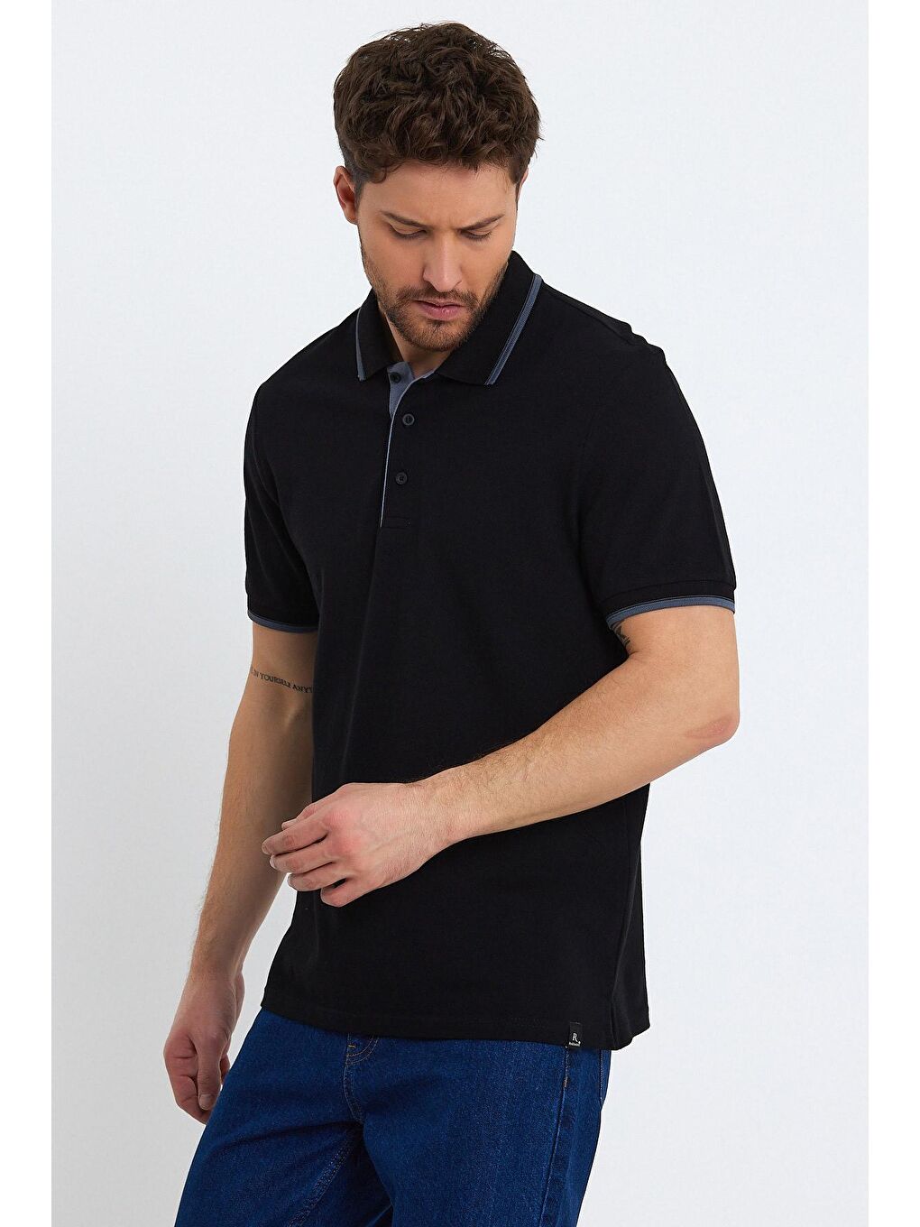 Siyah Erkek Polo Yaka Tişört Kol ve Yaka Çizgil-2