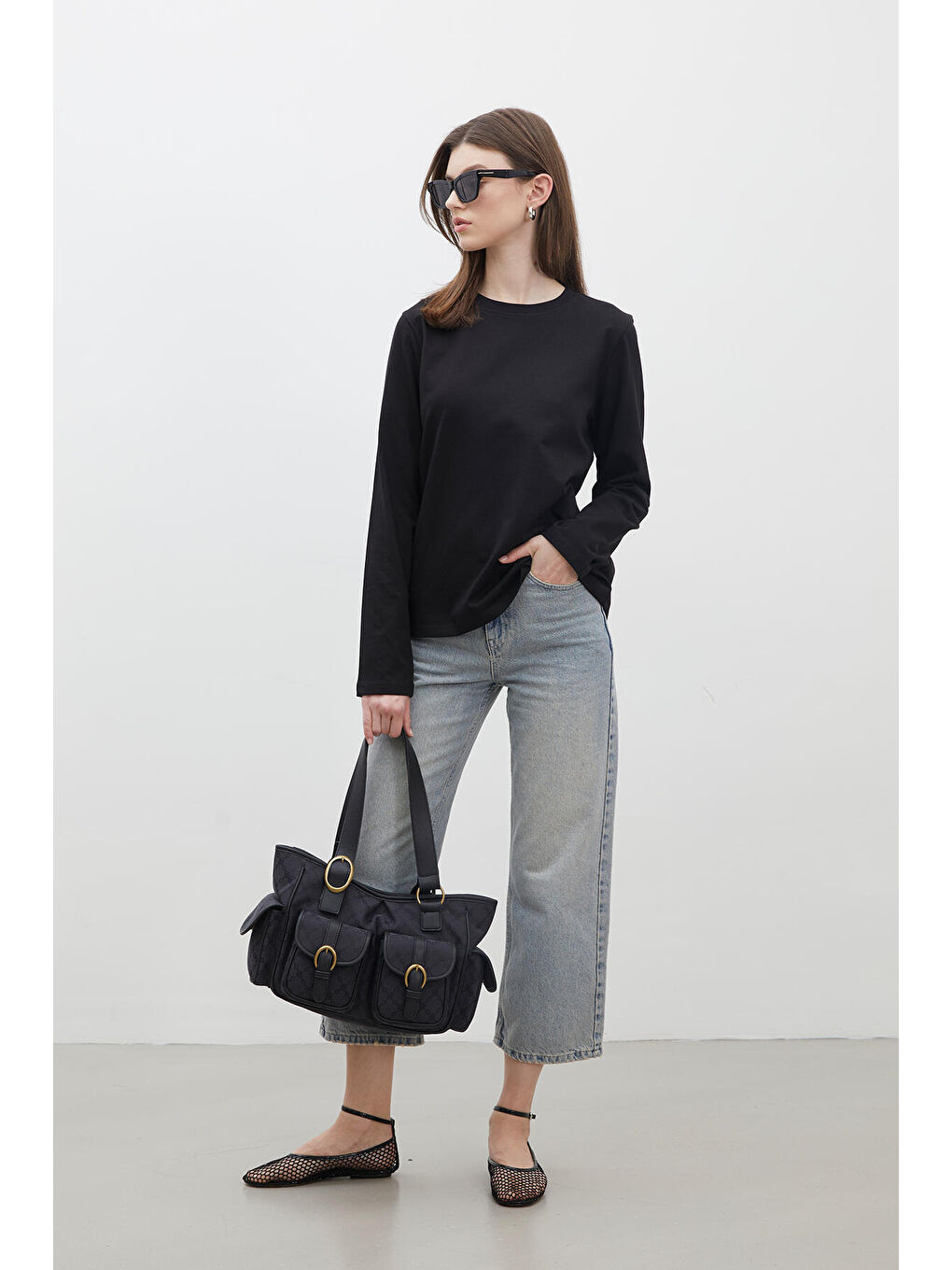 Siyah Uzun Kol Fit Pamuklu Sweatshırt-1