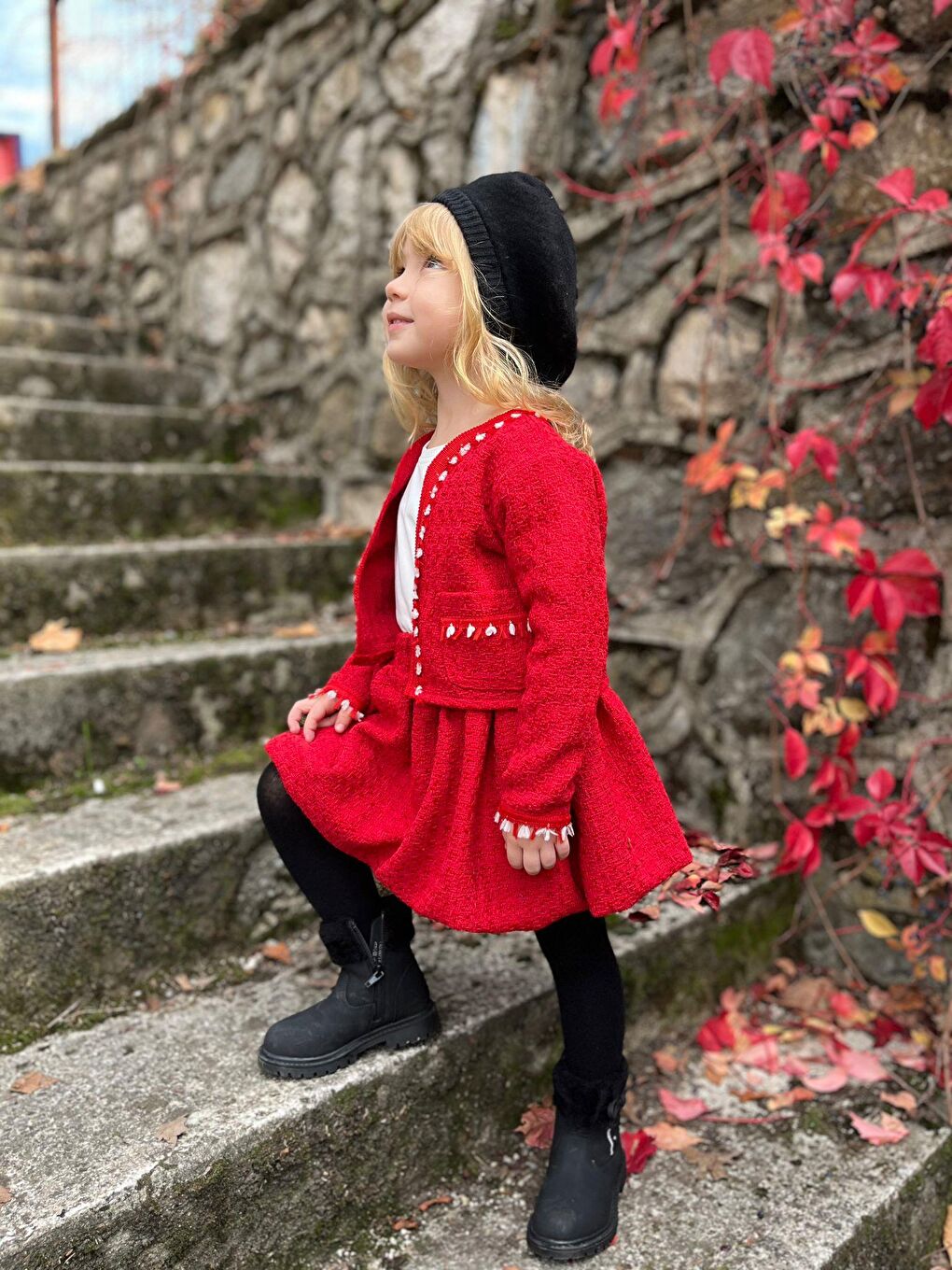 Kız Çocuk Pamuklu Kırmızı Örgü Detaylı Hırka & Pileli Etek Takım-4