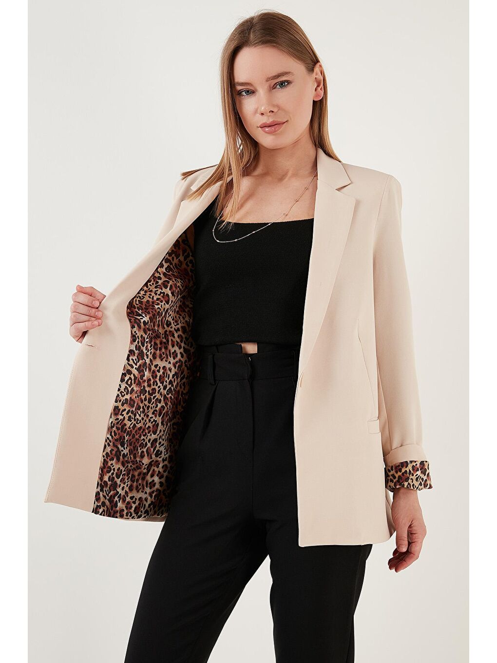 Bej Mono Yaka Rahat Kesim Astarı Leopar Desenli Klasik Ceket 6524002-4