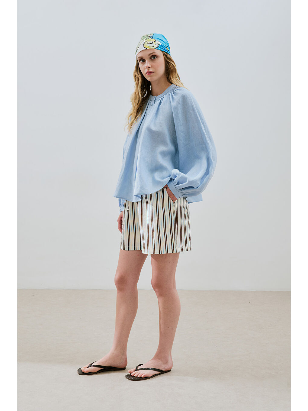 İnce Keten Yakası Büzgülü Gömlek Mavi-2