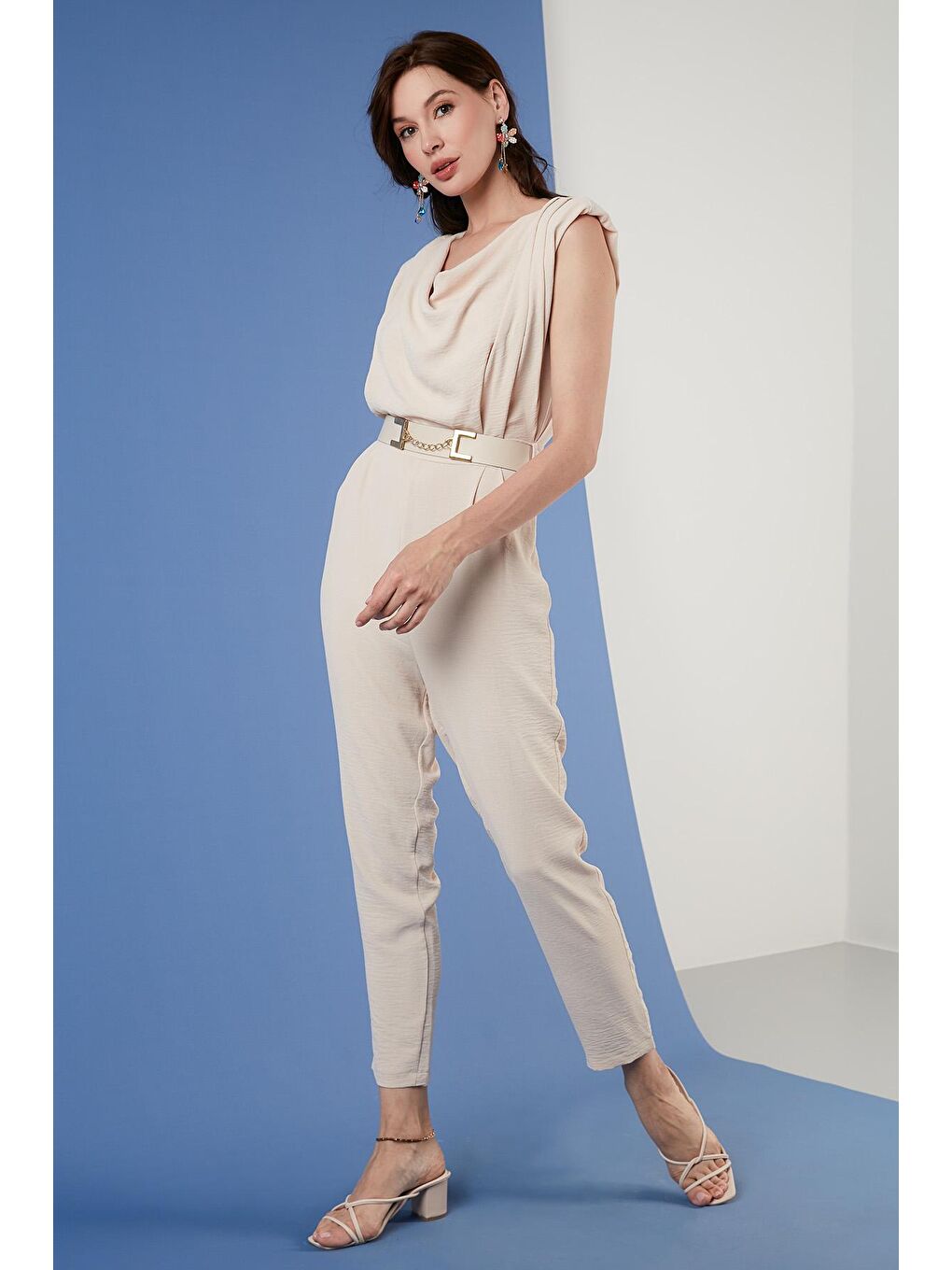 Gri Kemerli Degaje Yaka Kolsuz Tulum 6057081