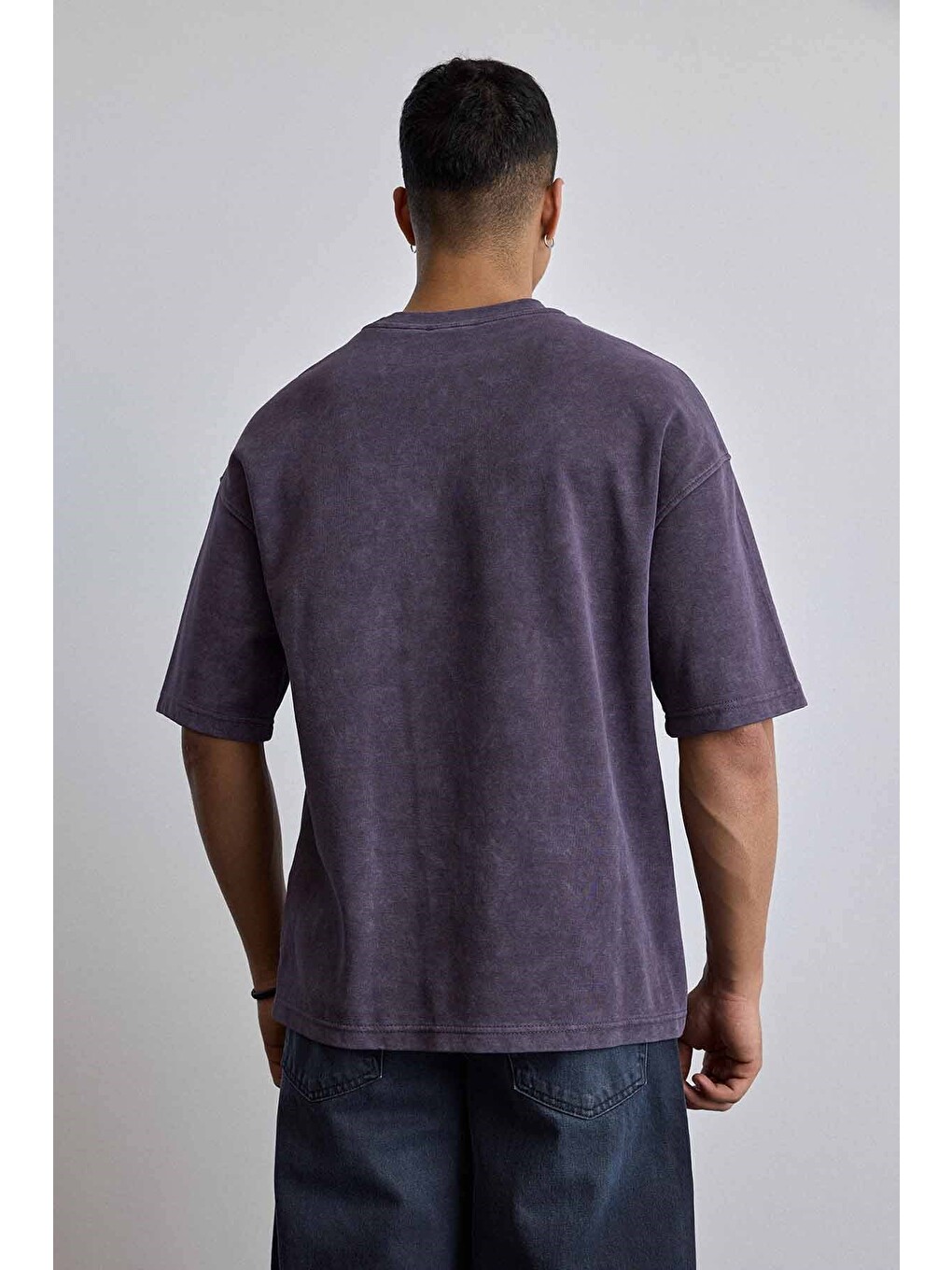 Erkek Oversize Yıkamalı Pamuklu Basic Tişört Mürdüm-6