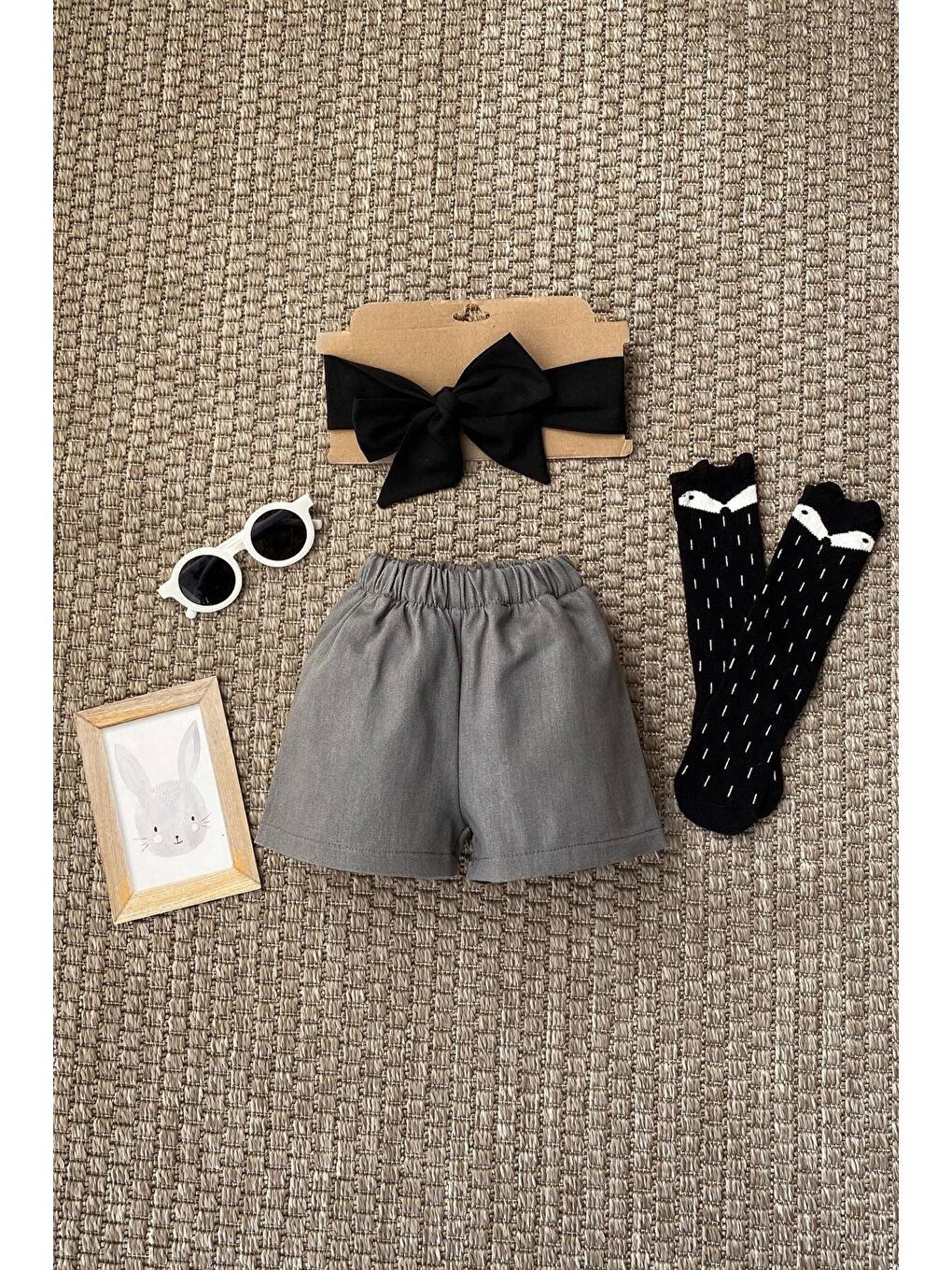 Kız Çocuk Gri Jean Şort Siyah Dev Fiyonk Bandana-4