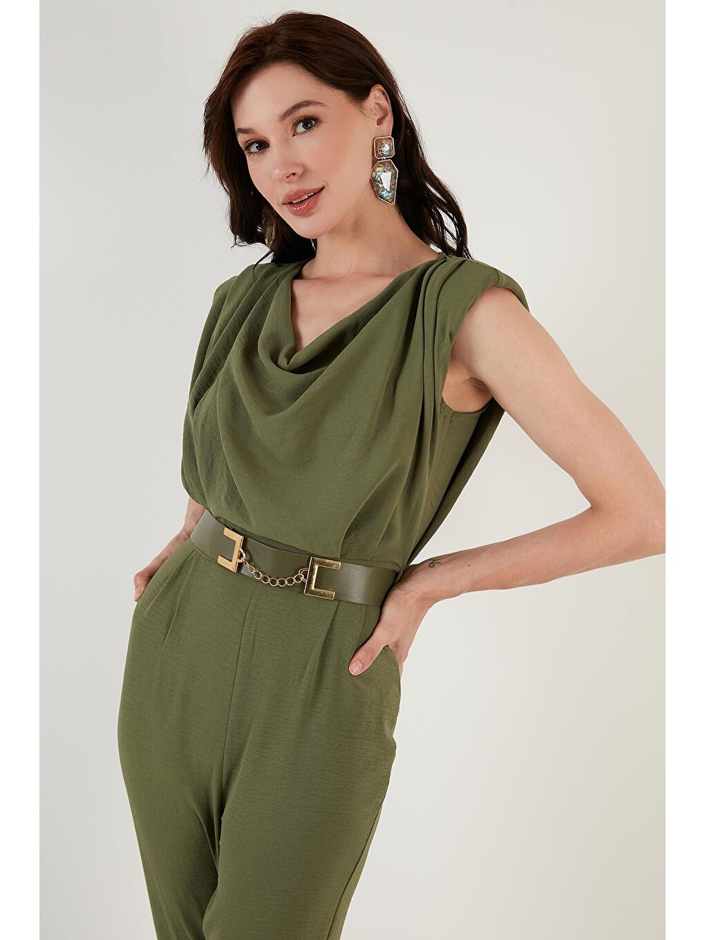 Haki Kemerli Degaje Yaka Kolsuz Tulum 6057081-4