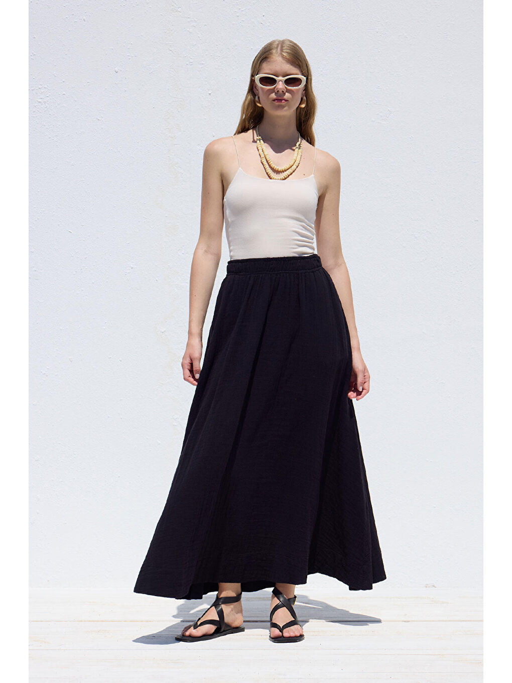 Geniş Kesim Müslin Etek Siyah-2
