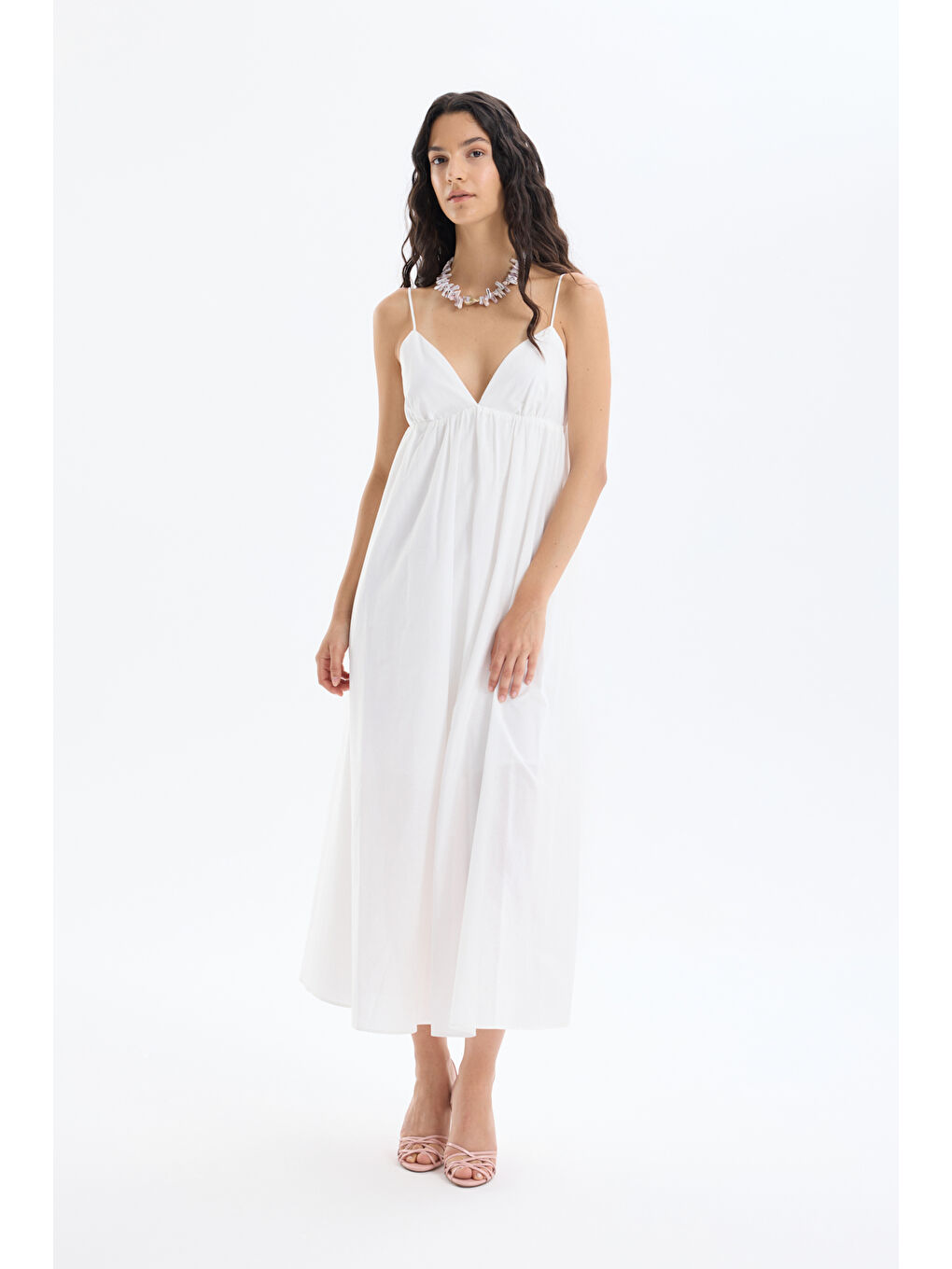 İnce Askılı V Yaka Uzun Elbise Ekru