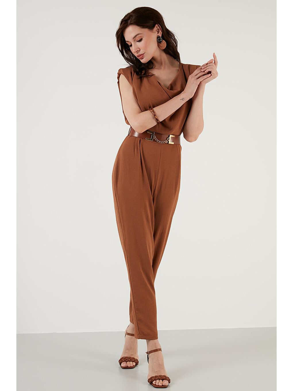 Kahverengi Kemerli Degaje Yaka Kolsuz Tulum 6057081-2