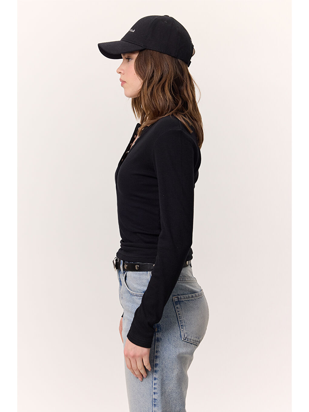 Uzun Kollu Yakası Çıtçıtlı Body Siyah-5