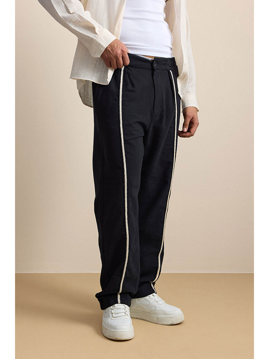 Erkek Baggy Keten Şerit Detaylı Lastik Bel Pantolon Siyah-4