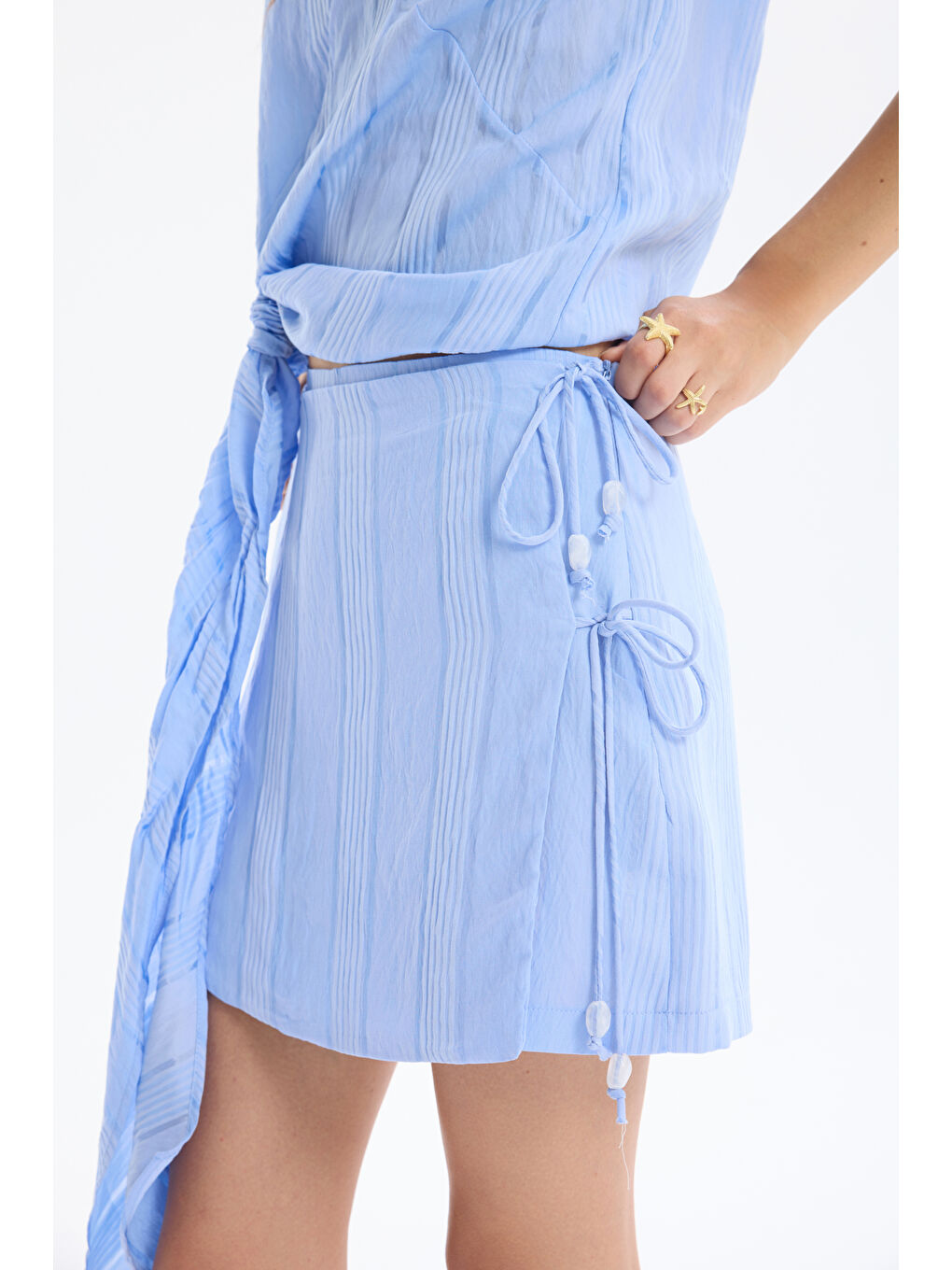 İnce Çizgili Bağlama Detaylı Şort Etek Mavi-3