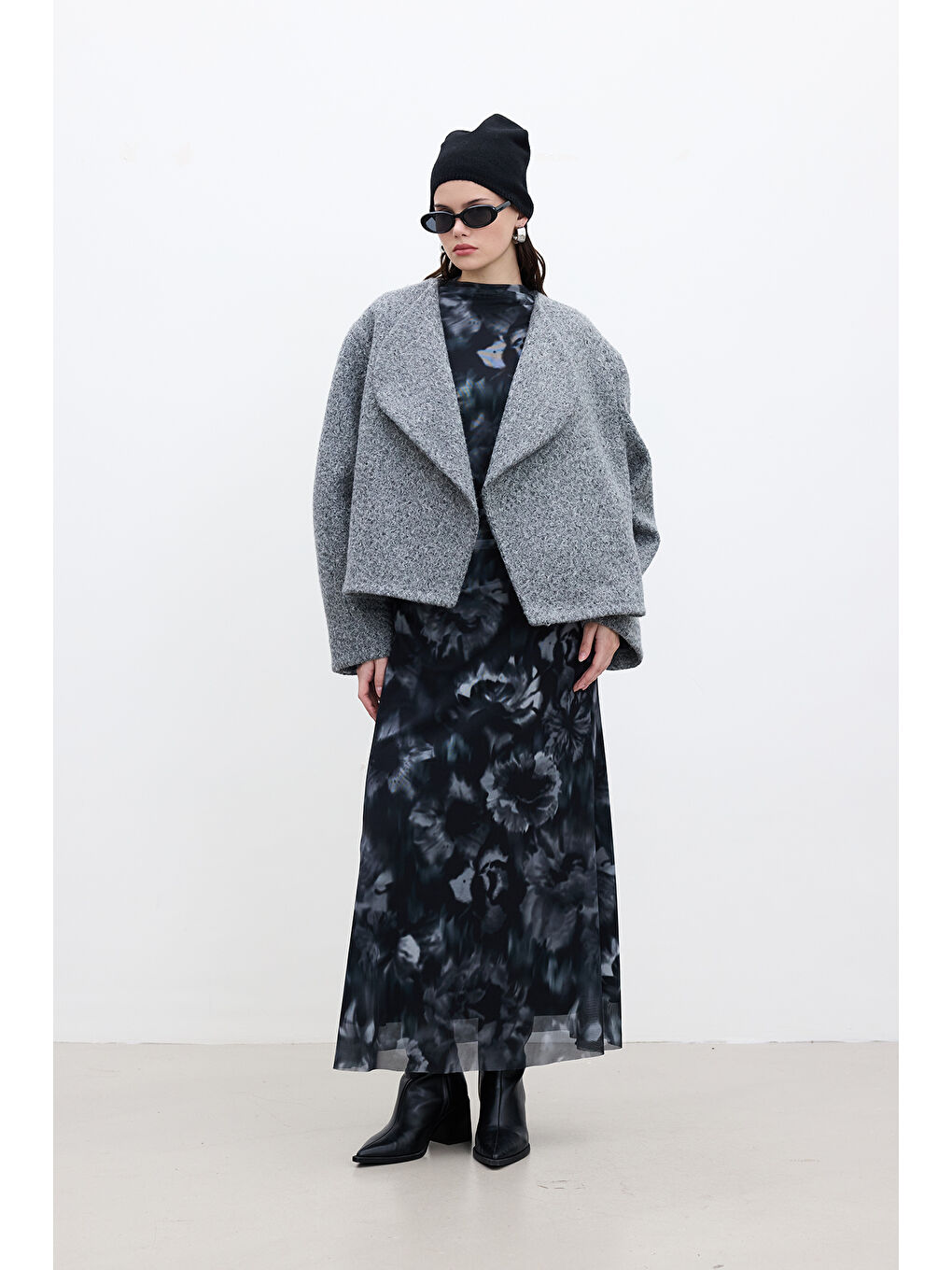 Desenli Geniş Kol Tül Elbise Siyah-1