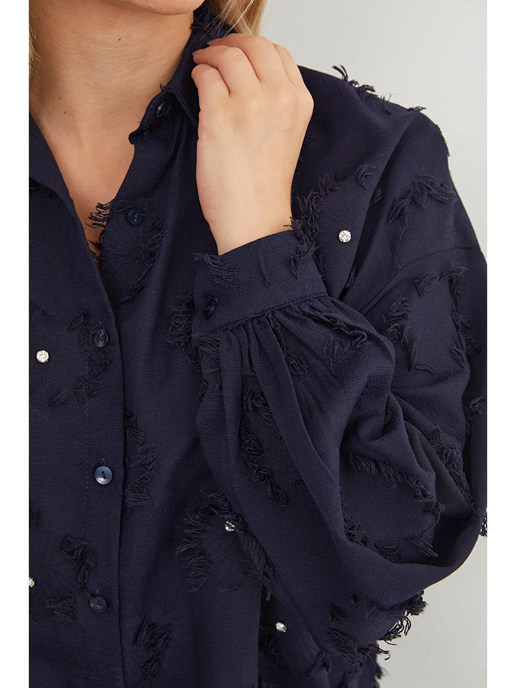 Lacivert Taş işlemeli Püsküllü Arkası Uzun Salaş Gömlek-4