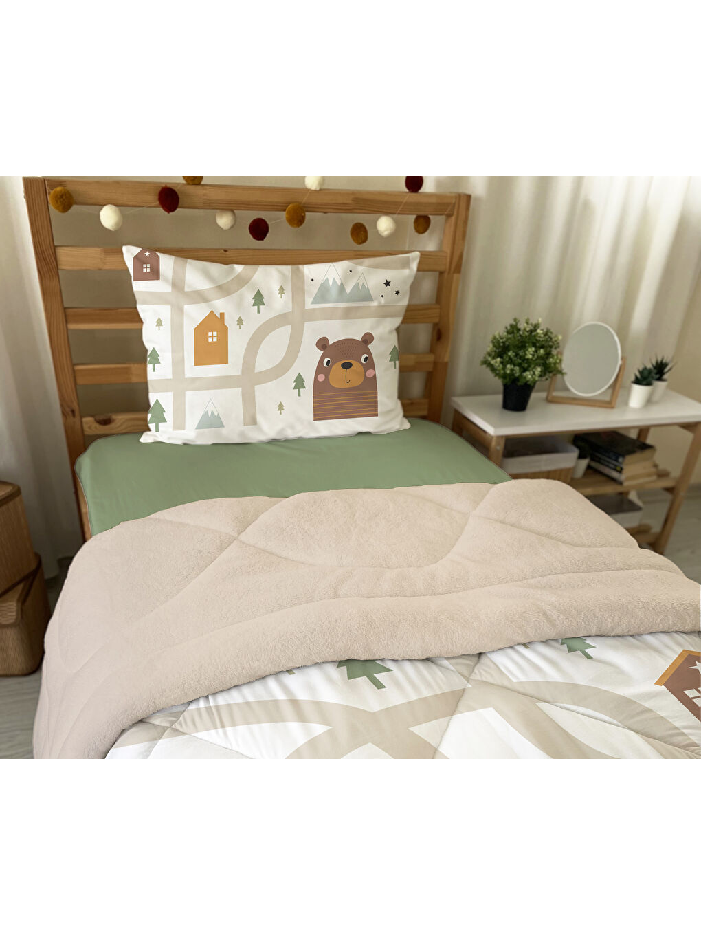 Beyaz Kasaba Desenli Tek Kişilik 160x220 Cm Wellsoft Çift Taraflı Silikon Yorgan Ve Uyku Seti-1