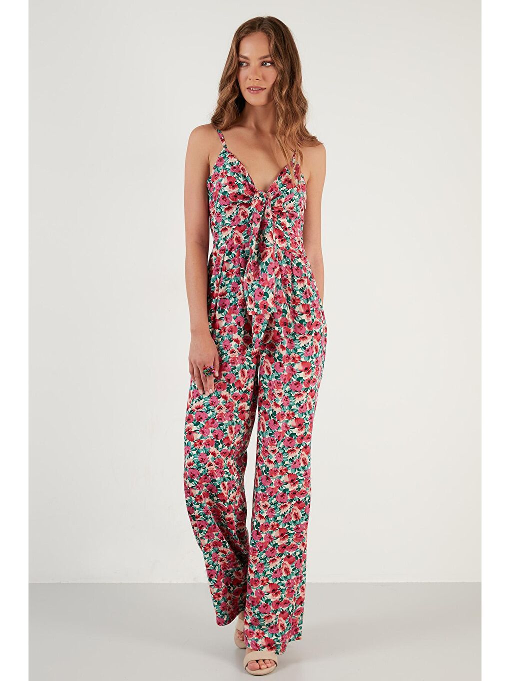 Pembe Çiçekli Cepli Bağlama Detaylı Pencereli İp Askılı Tulum 6057040-4