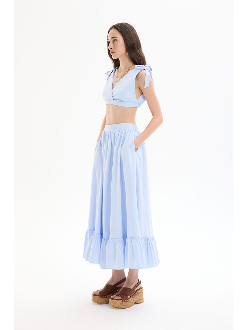 Pile Detaylı Yırtmaçlı Midi Boy Etek Mavi-2