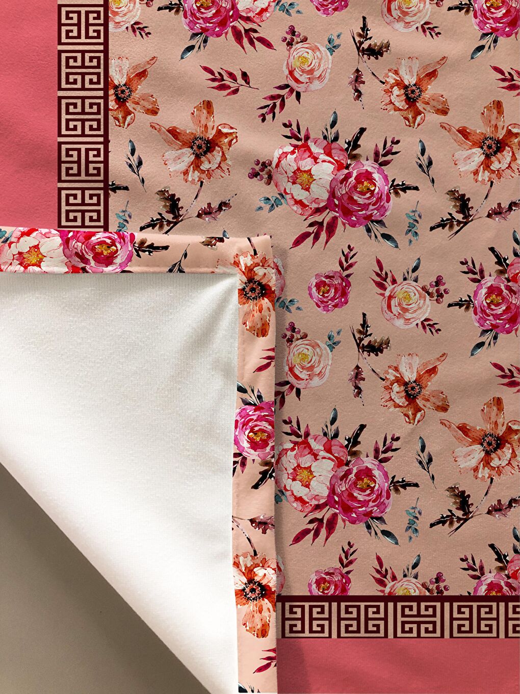 Karışık Çiçek Desenli Masa Örtüsü Pembe-1