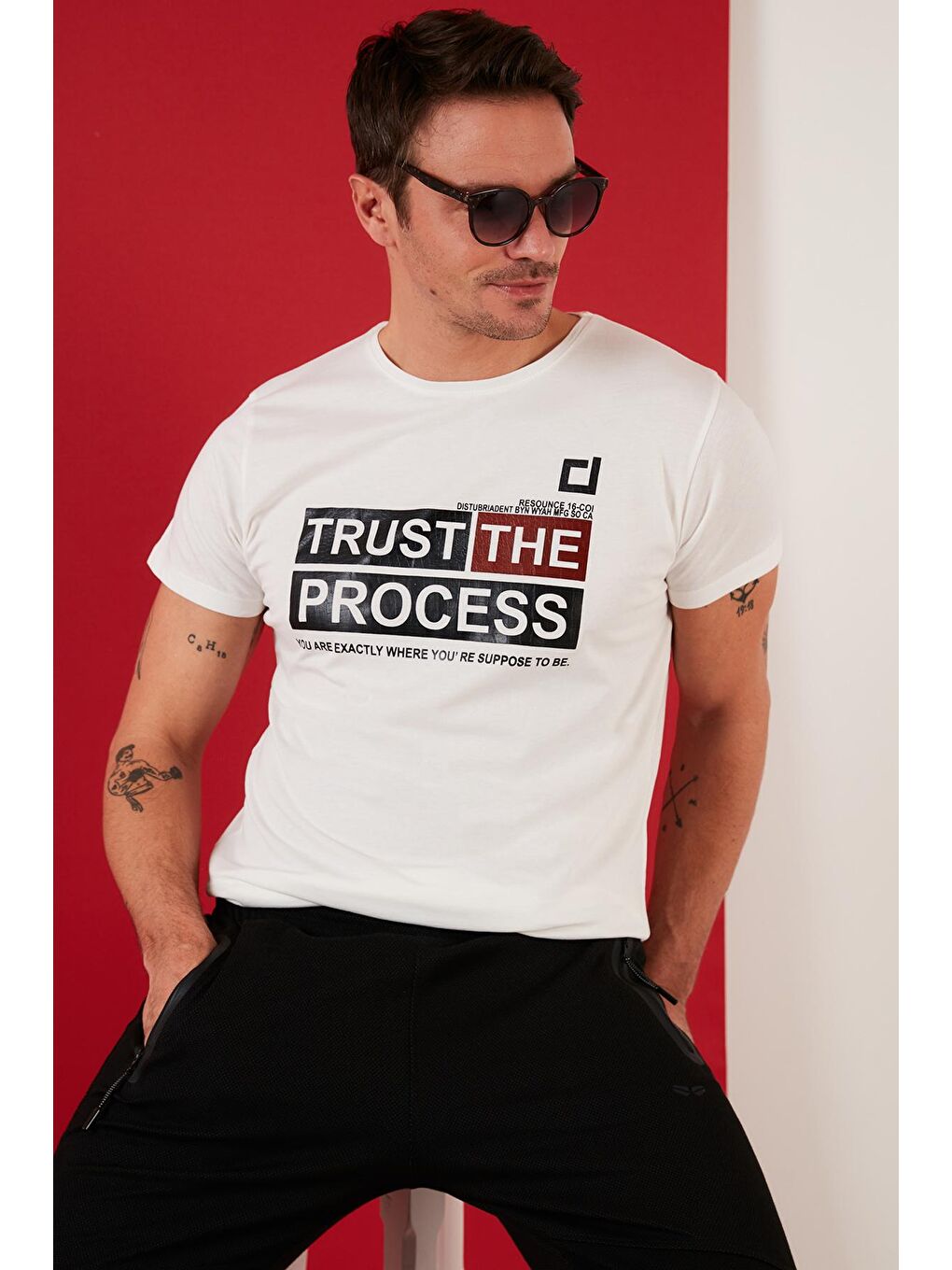 Ekru Baskılı %100 Pamuk Bisiklet Yaka Slim Fit Tişört 541PROCESS