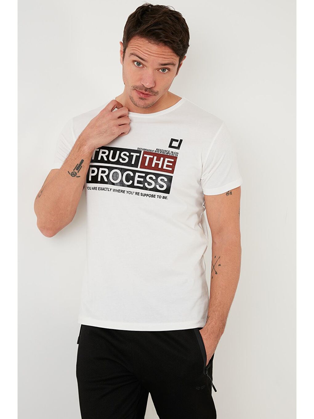 Ekru Baskılı %100 Pamuk Bisiklet Yaka Slim Fit Tişört 541PROCESS-2