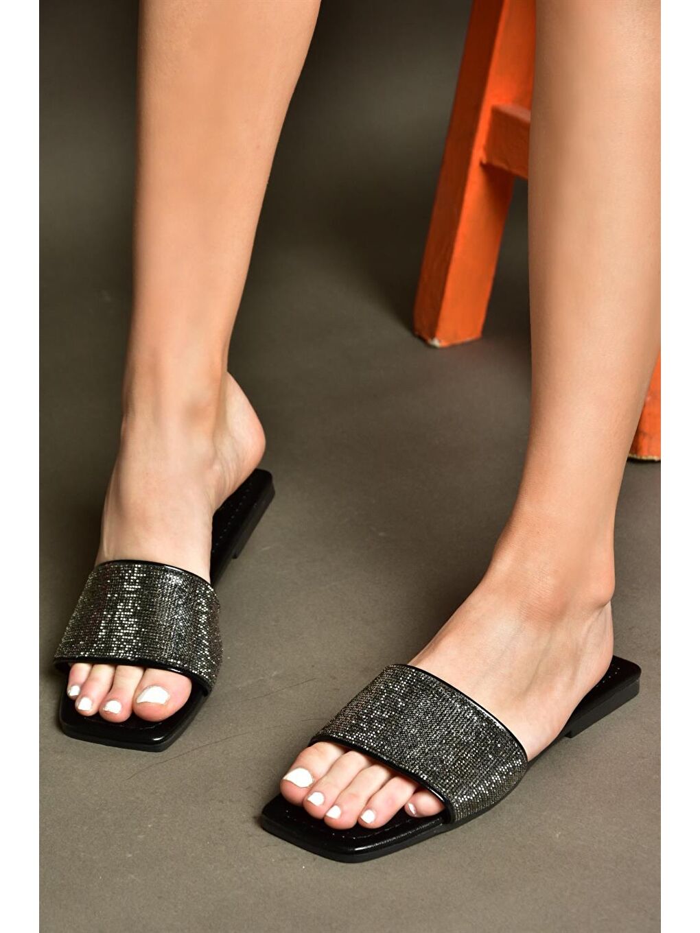 P820038614 Siyah Kadın Terlik-1