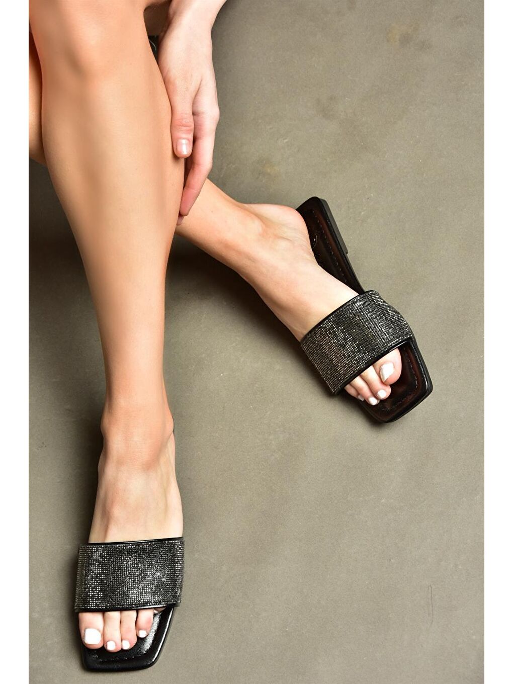 P820038614 Siyah Kadın Terlik-3