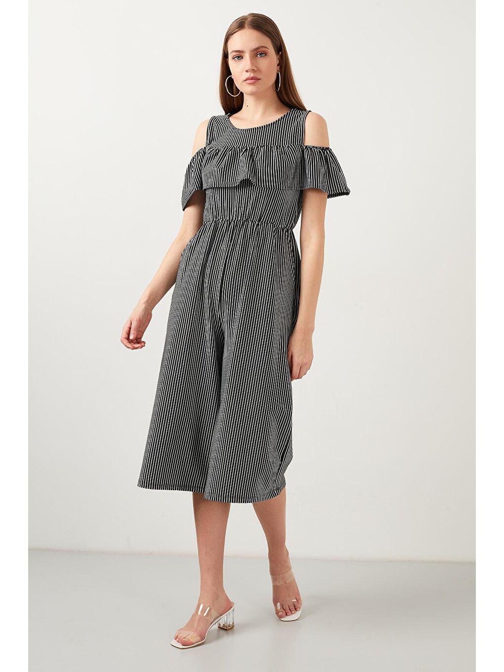 Siyah Desenli Bisiklet Yaka Omuz Detaylı Cepli Tulum 5863143-2