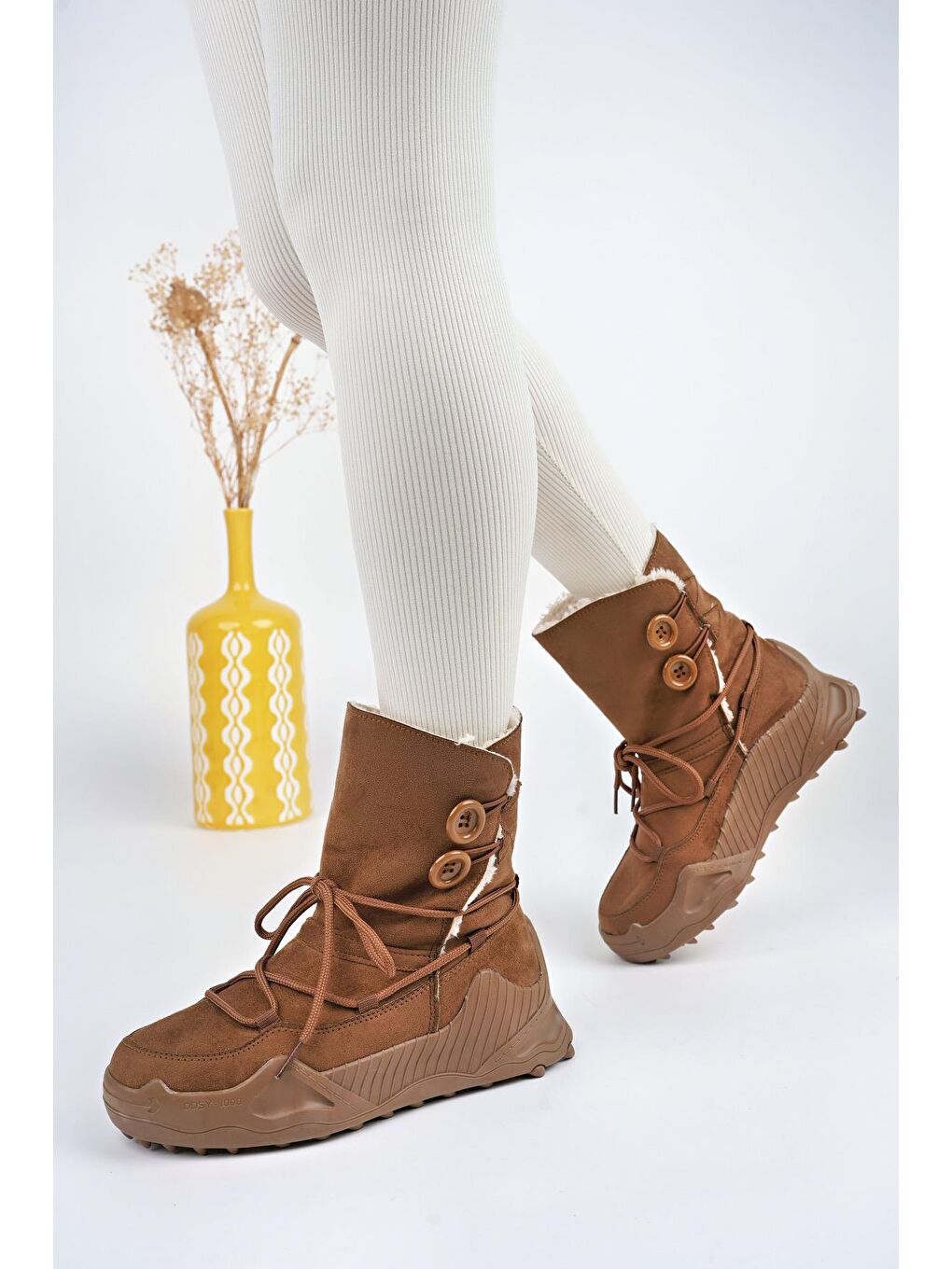 Kahverengi JOY Içi Kürklü Düğmeli ve Bağcıklı Kadın Bot-2