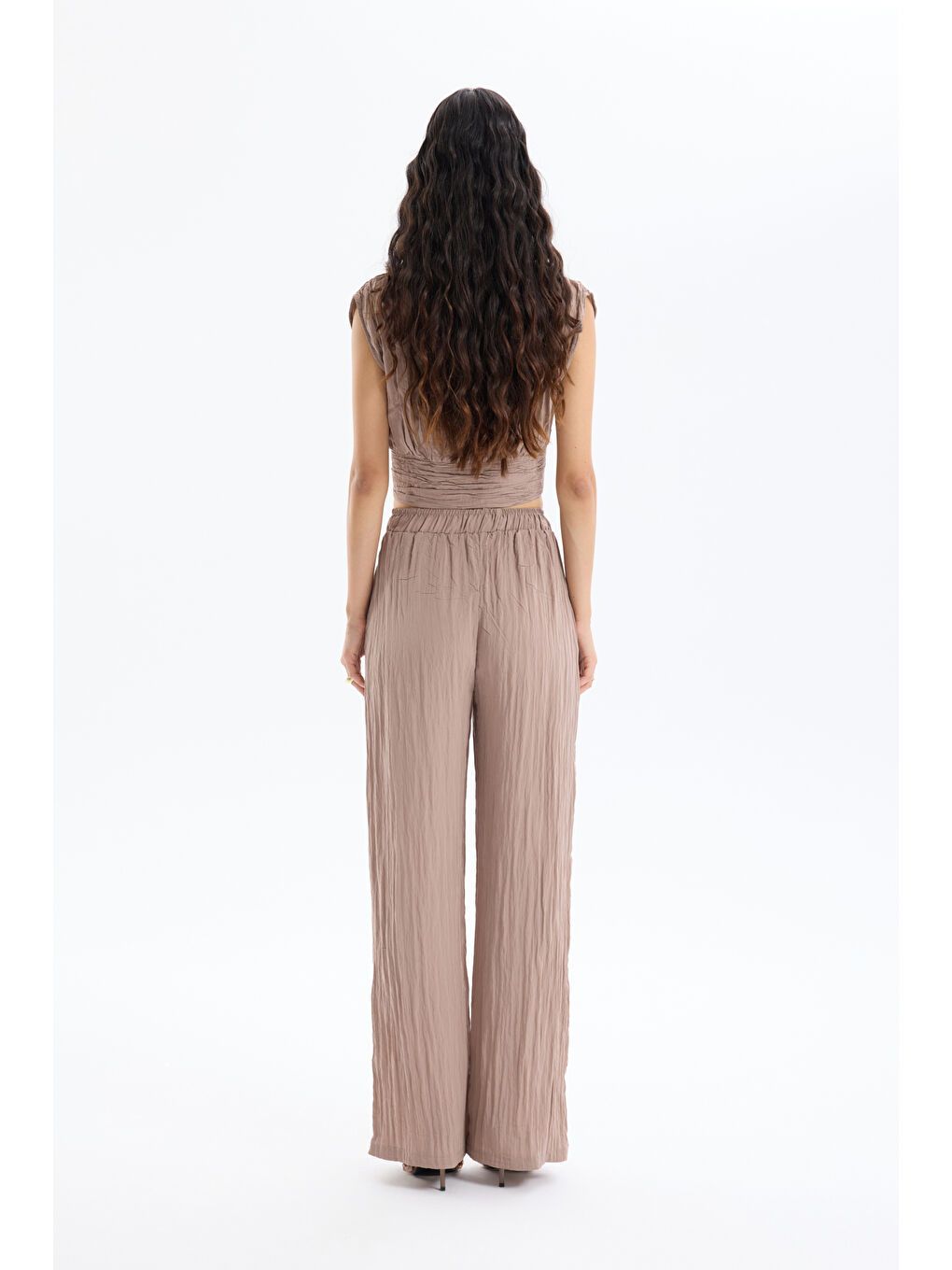 Kahverengi Kırışık Görünümlü Beli Lastikli Pantolon Açık Kahve-4