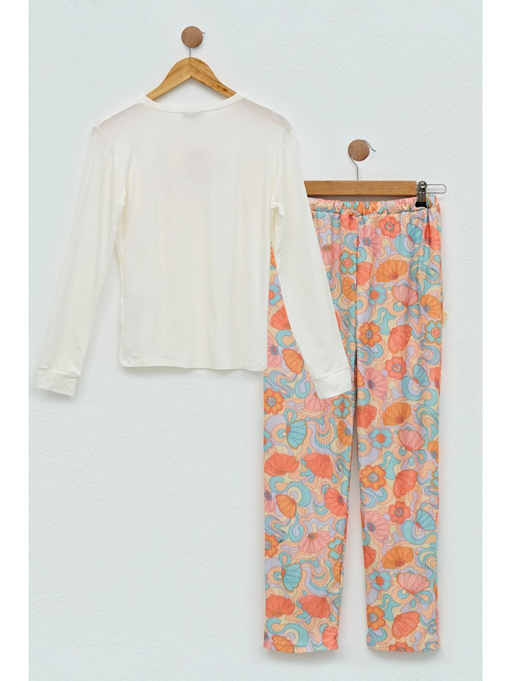 4'Lü Strong Baskılı Ekru Pijama Takım-2