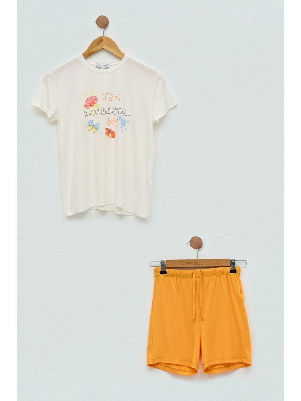 4'Lü Strong Baskılı Ekru Pijama Takım-3