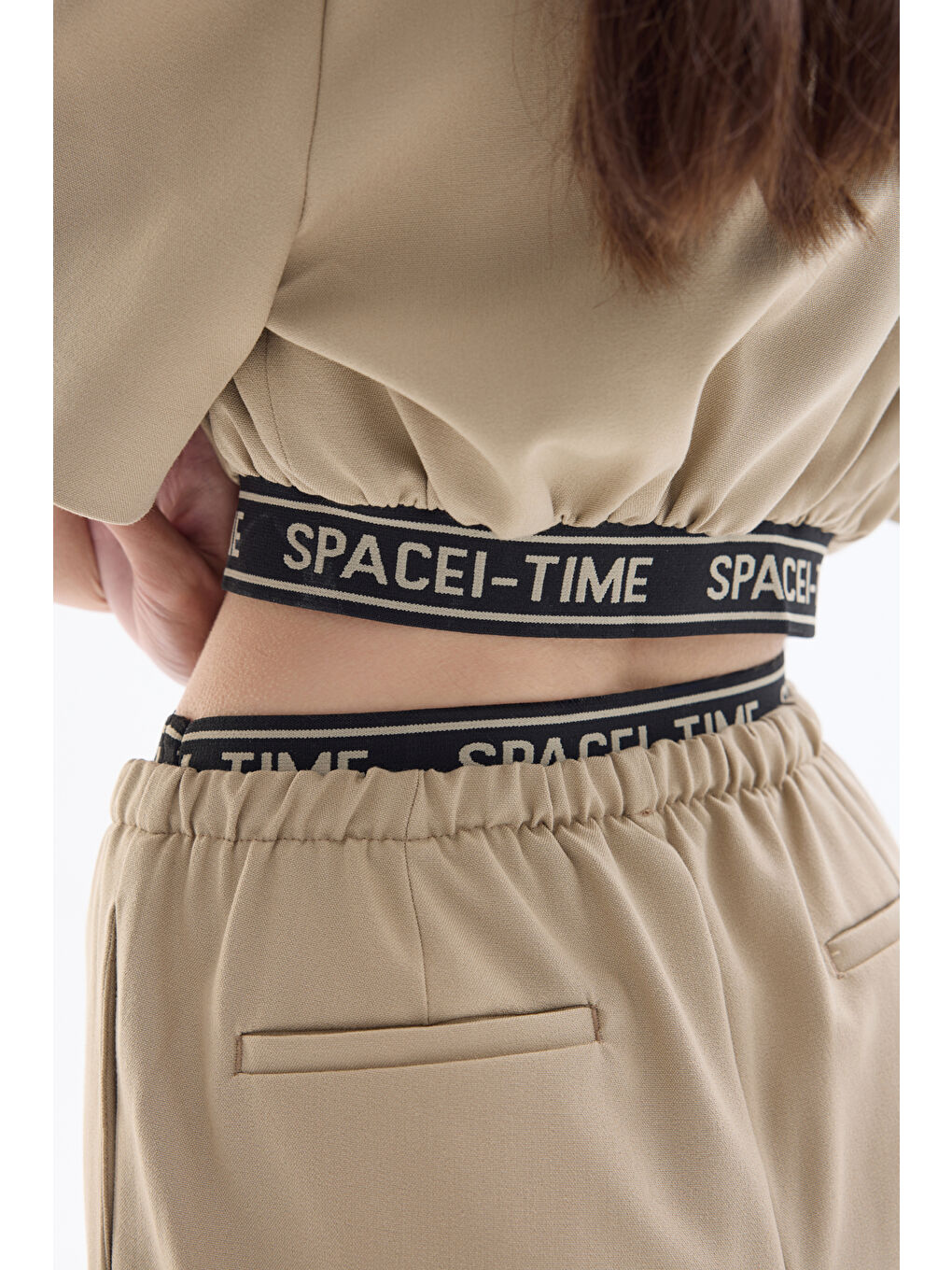 Beli Yazılı Kruvaze Yaka Düğmeli Kısa Ceket Bej-4