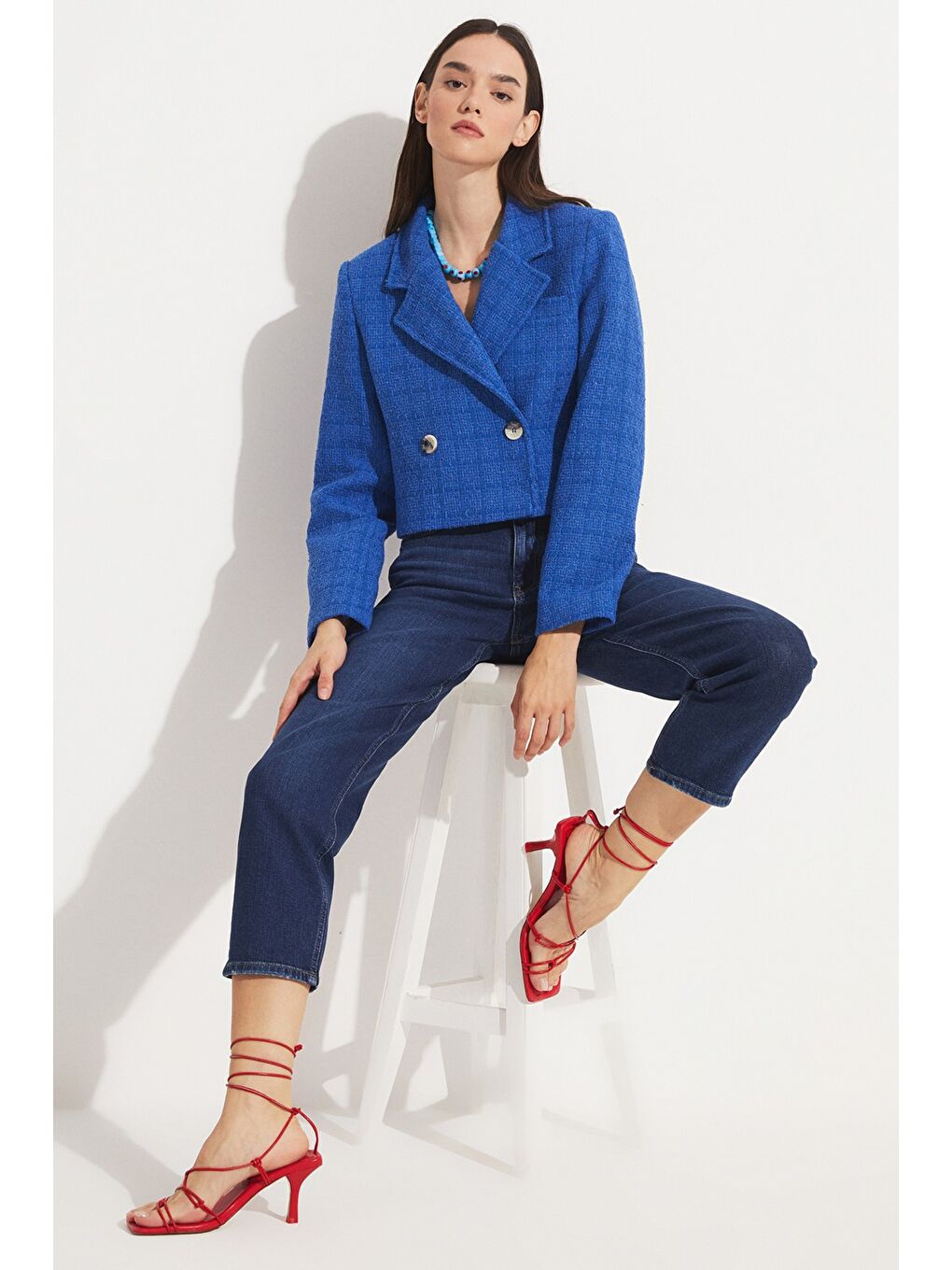 Mavi Kruvaze Kapamalı Crop Ceket-4