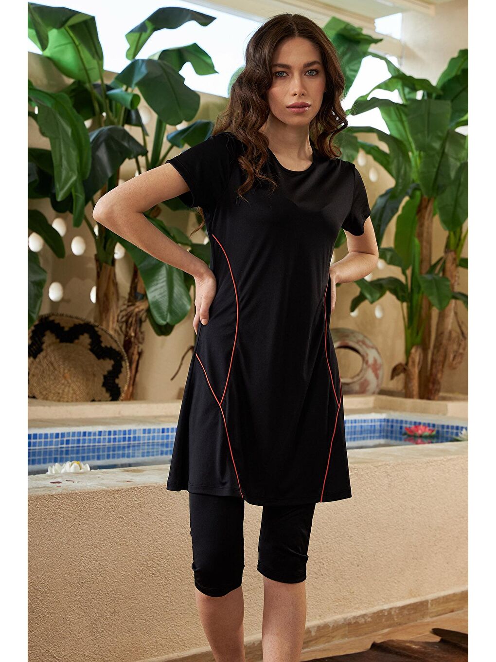 Yarı Kapalı Mayo Kısa Kollu Turuncu Çizgili R015 Siyah