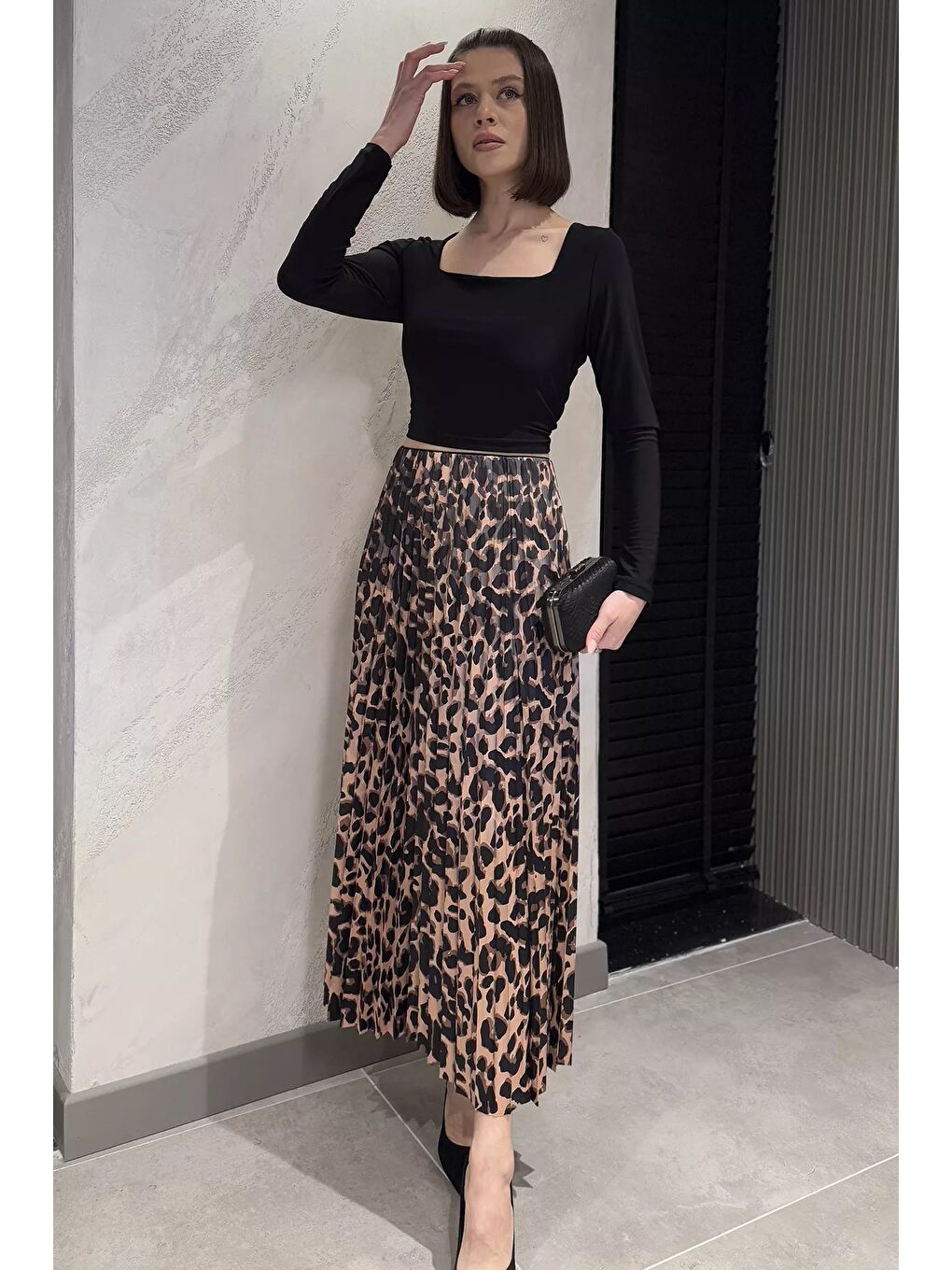 Bej Kadın Leopar Desenli Pileli Etek