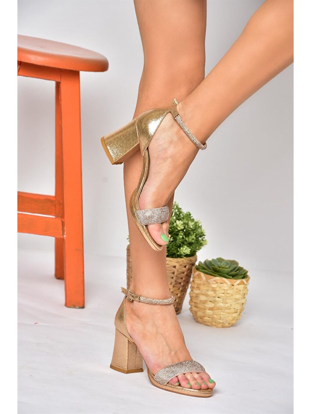 Sarı M348271114 Bronz Suni Deri Kalın Topuklu Kadın Abiye Ayakkabı-4